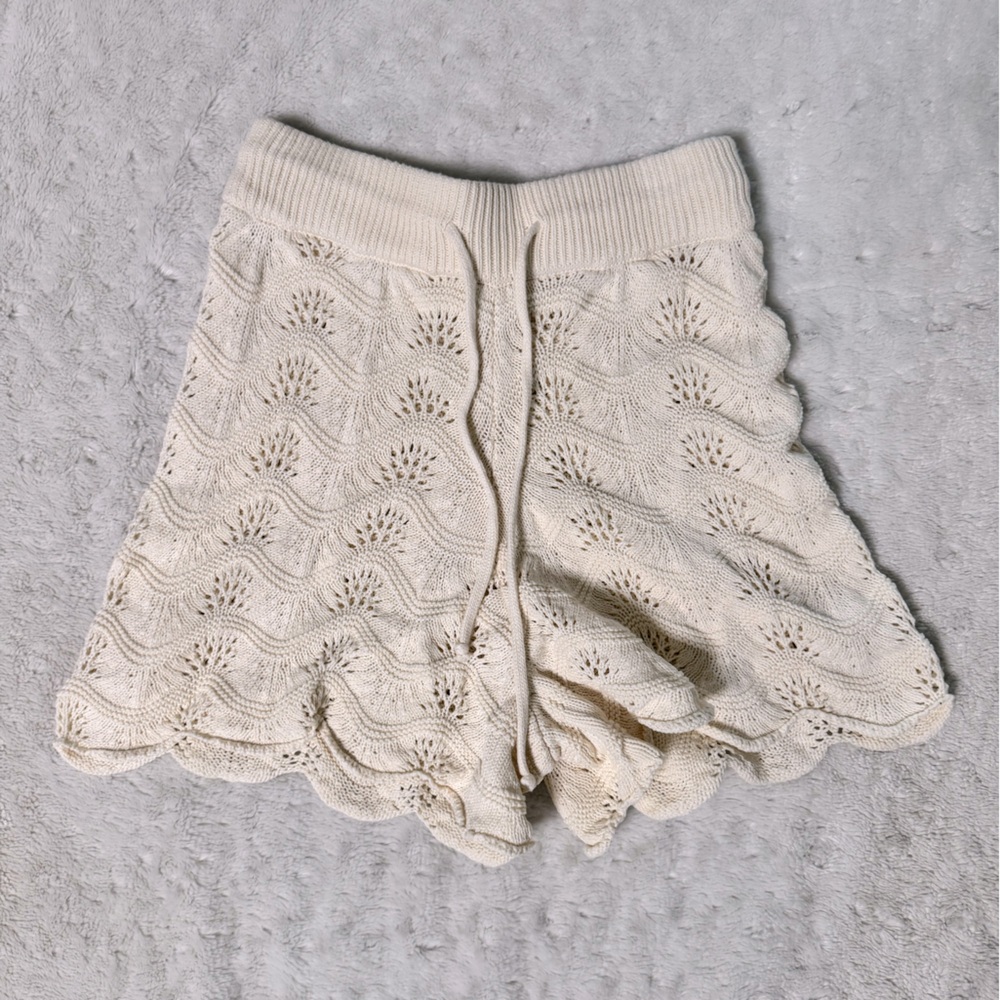 SAINT HELENA High Waisted Pull On Open Knit Crochet Shorts